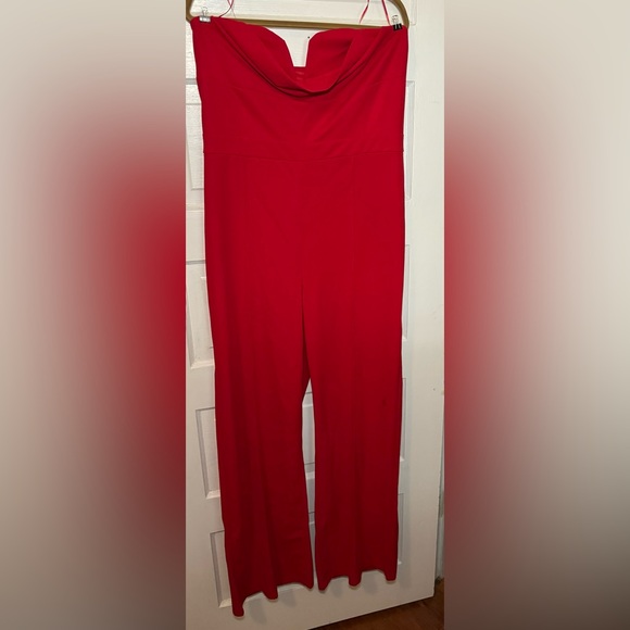Red jumper - Picture 1 of 6